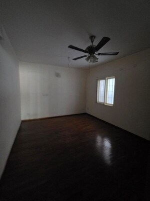 Room in 6+ BHK Builder Floor at Vasanth Nagar – for Rent