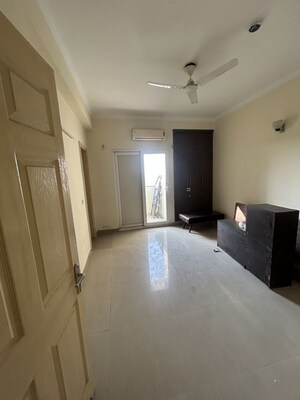 Furnished Amenities in 2 BHK Apartment at Paramount Floraville, Sector 137 – for Sale