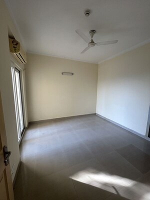 Furnished Amenities in 2 BHK Apartment at Paramount Floraville, Sector 137 – for Sale
