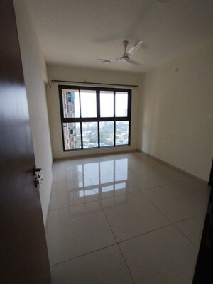 Room in 1 BHK Apartment at Chandak 34 Park Estate, Goregaon West – for Sale