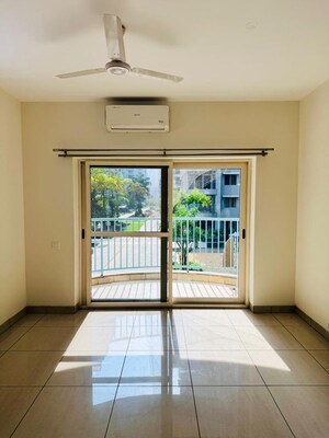 Room in 3 BHK Apartment at Brigade Gateway, Rajaji Nagar – for Rent