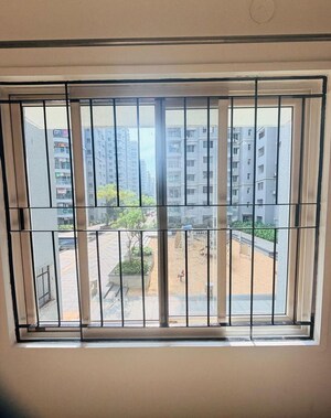 Room in 3 BHK Apartment at Brigade Gateway, Rajaji Nagar – for Rent
