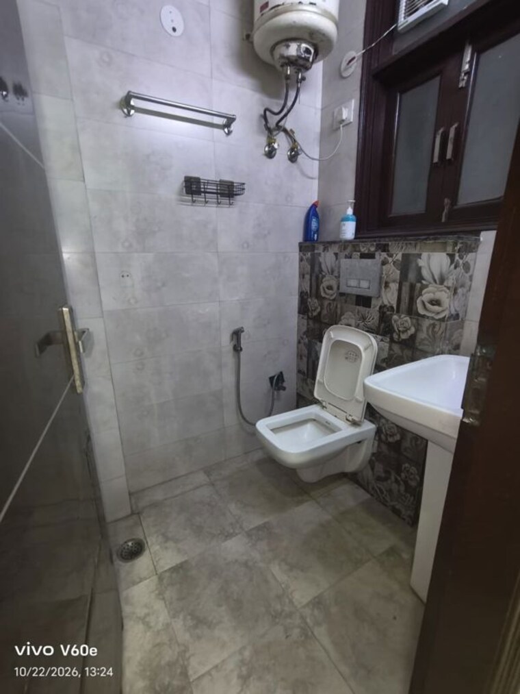 Bathroom, chattarpur 2 Bedroom 900 Sq.Ft. Builder Floor In Chattarpur Delhi 10785147