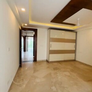 Room in 4 BHK Apartment at Birla Navya, Sector 63a – for Rent