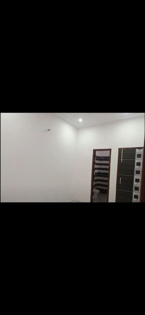 2 BHK Independent House For Rent in Sector 7