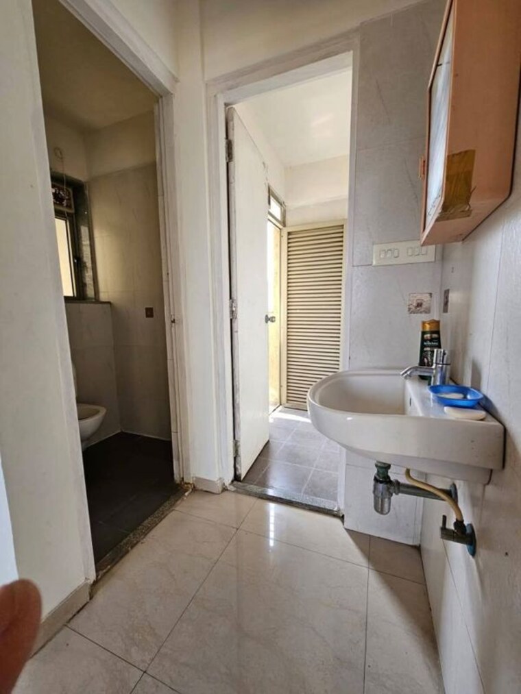 Bathroom, lodha-palava-city 1 Bedroom 680 Sq.Ft. Apartment In Dombivli East Thane 10785161