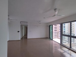 Room in 2 BHK Apartment at Runwal Bliss, Kanjurmarg East – for Rent