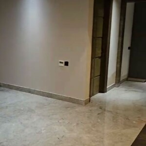 Room in 4 BHK Apartment at Vipul World Floors, Sector 48 – for Rent
