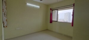 Room in 2 BHK Apartment at Lodha Splendora, Ghodbunder Road – for Sale