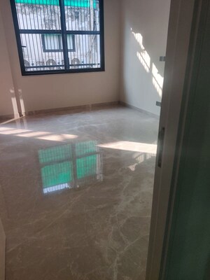 Room in 3 BHK Builder Floor at Safdarjung Enclave – for Sale