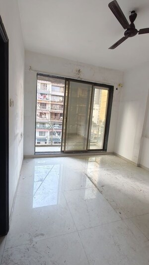 Room in 3 BHK Apartment at Ishwar Om Siddhivinayak Apartment, Kharghar Sector 21 – for Rent