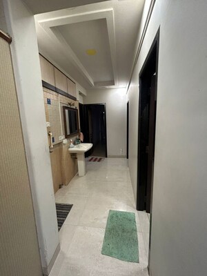 Building Lobby in 4 BHK Apartment at Shree CHS Andheri, Andheri West – for Rent