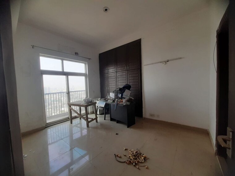 Room, amrapali-platinum 4 Bedroom 2475 Sq.Ft. Apartment In Sector 119 Noida 10785232