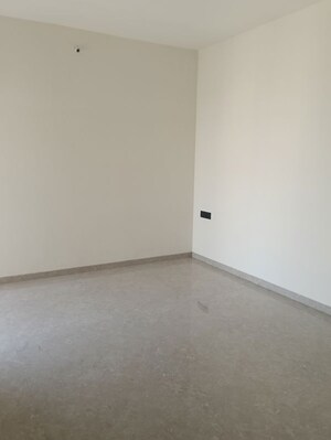 Room in 3 BHK Apartment at Avenue Hills, Kharghar Sector 12 – for Rent