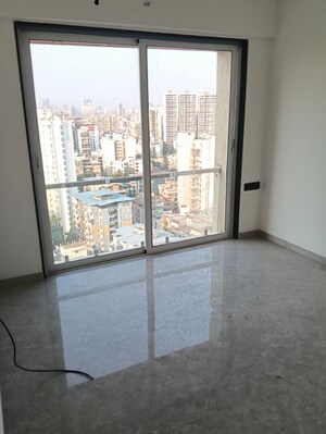 Room in 3 BHK Apartment at Avenue Hills, Kharghar Sector 12 – for Rent