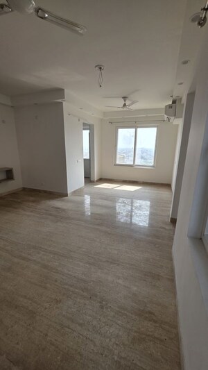 2.5 BHK Apartment For Rent in Kashish Manor One, Sector 111