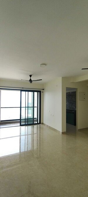 Room in 2 BHK Apartment at Dosti Eastern Bay, Wadala – for Rent
