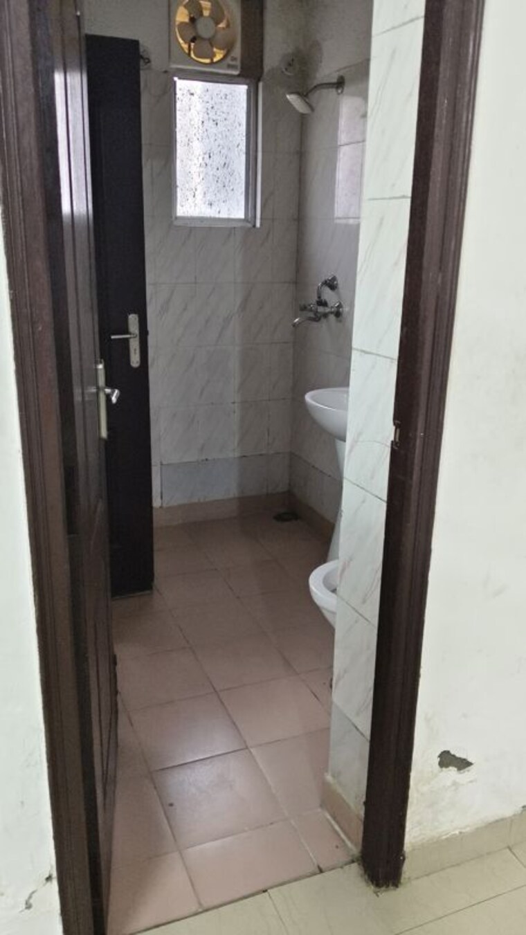 Bathroom, adore-happy-homes-grand 2 Bedroom 476 Sq.Ft. Apartment In Sector 85 Faridabad 10785272