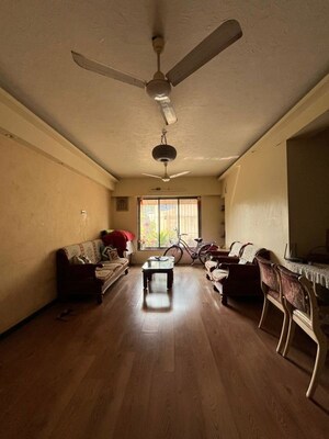Living Room in 2 BHK Apartment at Andheri West – for Rent