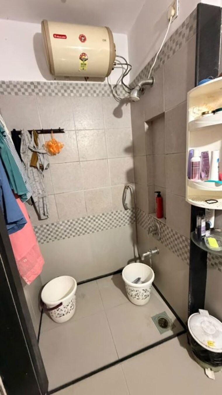 Bathroom, swapnalok-towers 2 Bedroom 800 Sq.Ft. Apartment In Malad East Mumbai 10785268
