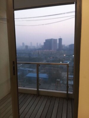 Room in 2 BHK Apartment at Lodha Enchante, Wadala – for Rent