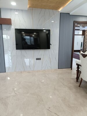 Room in 4 BHK Builder Floor at BPTP Park Elite Floors, Sector 85 – for Rent