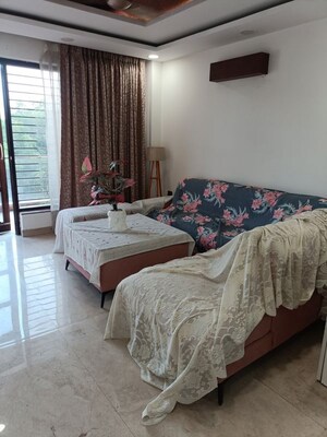 Bedroom in 4 BHK Builder Floor at BPTP Park Elite Floors, Sector 85 – for Rent