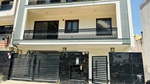 3 BHK Builder Floor For Sale in Sector 37