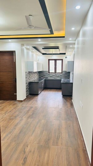 Kitchen in 3 BHK Builder Floor at Sector 37 – for Sale