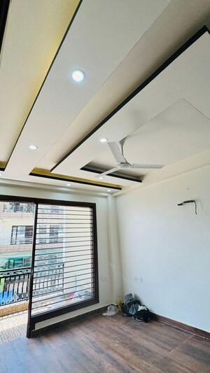 Furnished Amenities in 3 BHK Builder Floor at Sector 37 – for Sale