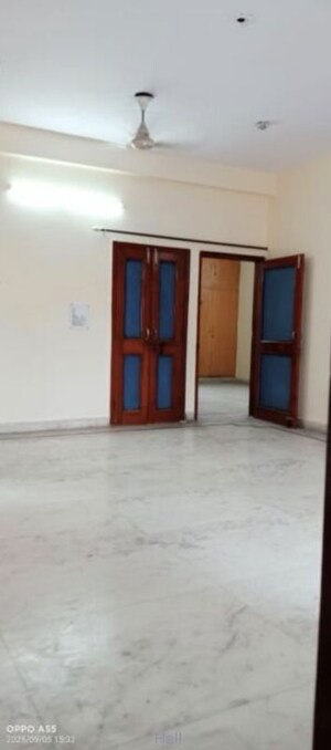 Room in 2 BHK Independent House at Alpha 1 RWA, Alpha 1 Greater Noida – for Rent