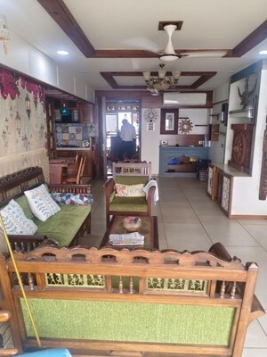 Living Room in 2 BHK Apartment at Shree Niwas Apartment Shivaji Park, Dadar West – for Sale
