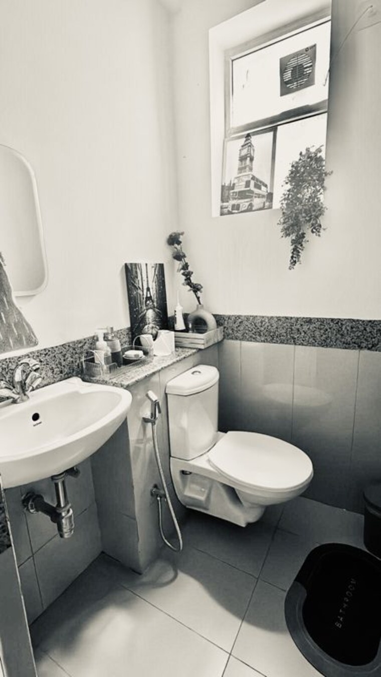 Attached Bathroom, emaar-emerald-hills-phase-2 3 Bedroom 1750 Sq.Ft. Apartment In Sector 65 Gurgaon 10785336
