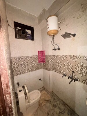 Bathroom in 1 BHK Builder Floor at Uttam Nagar – for Rent