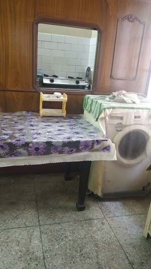 Room in 2 BHK Apartment at Nandini Apartments, Madurdaha Hussainpur – for Rent