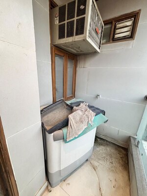 Team Area in 3 BHK Builder Floor at Uttam Nagar – for Rent