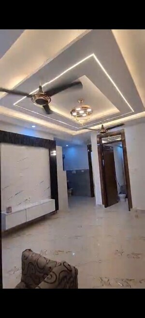 Furnished Amenities in 3 BHK Builder Floor at Vasundhara Sector 1 – for Sale
