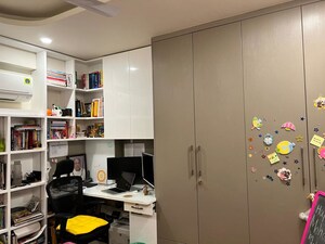 Furnished Amenities in 3 BHK Apartment at Bestech Park View Residency, Sector 3 – for Rent