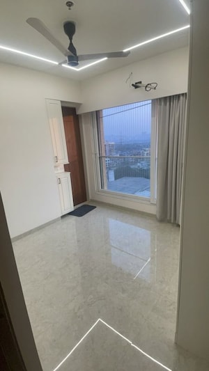 Room in 3 BHK Apartment at Choice Ambe Darshan, Ghatkopar East – for Sale