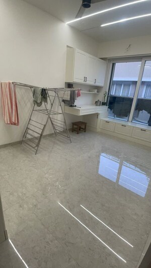 Team Area in 3 BHK Apartment at Choice Ambe Darshan, Ghatkopar East – for Sale