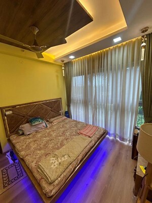 Bedroom in 2 BHK Apartment at Amanora Adreno Towers, Hadapsar – for Sale