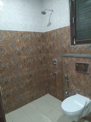 Furnished Amenities in 2 BHK Independent House at Sector 4 – for Rent