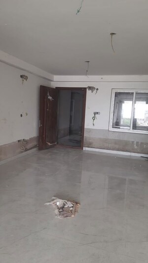 Room in 3 BHK Apartment at Rajapushpa Pristinia, Kokapet – for Sale