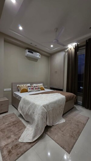 Bedroom in 1 BHK Builder Floor at Sector 38 – for Rent