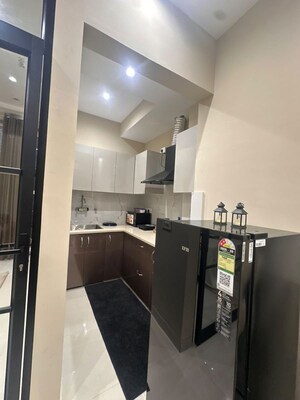 Team Area in 1 BHK Builder Floor at Sector 38 – for Rent
