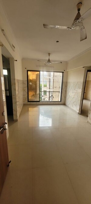 Room in 2 BHK Apartment at Mukund Ritu, Mira Road – for Rent