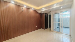Room in 3 BHK Builder Floor at Green Fields Colony – for Rent