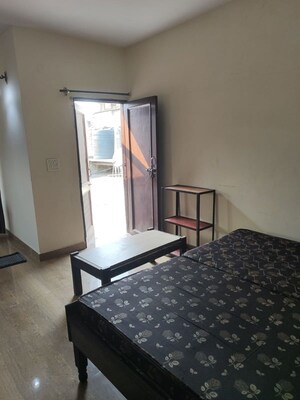 1 RK Apartment For Rent in RWA Apartments Sector 29, Sector 29