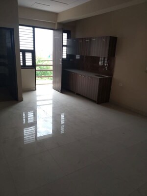 Room in 2 BHK Independent House at Sector 4 – for Rent