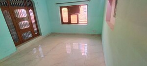 Room in 2 BHK Independent House at Sector 4 – for Rent